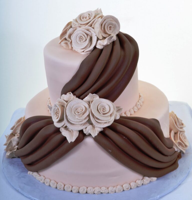 W921 – Chocolate Ivory