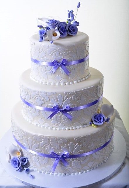 990 – Hermes Lavender – Wedding Cakes, Fresh Bakery