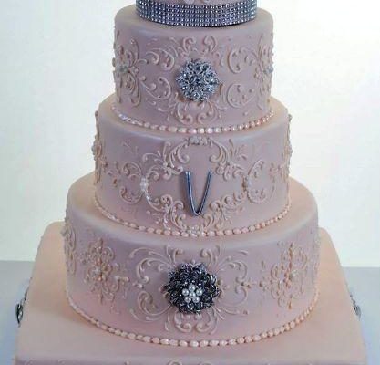 1480 - Oh, Louis! (Vuitton) - Wedding Cakes, Fresh Bakery