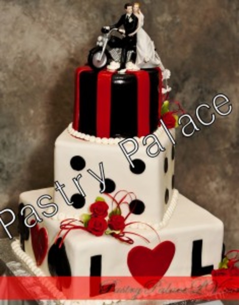 Married In Fabulous Las Vegas Wedding Cakes Fresh Bakery Pastry Palace Las Vegas 