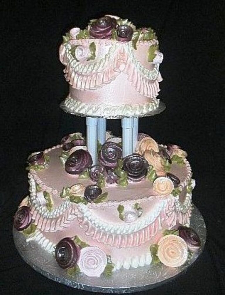 W306 – Roses & Ruffles In Pink