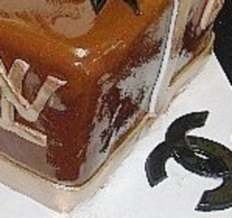 378 – Chanel / Vuitton