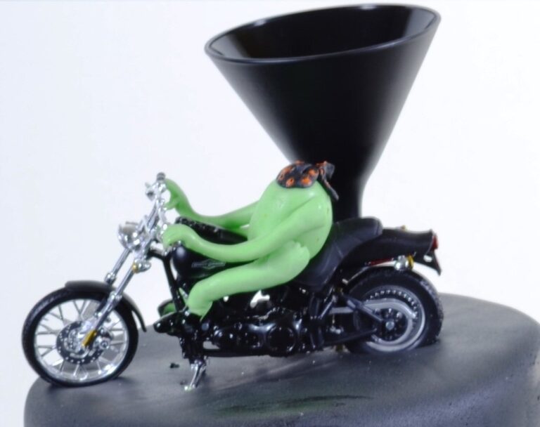 410 – Harley Olives